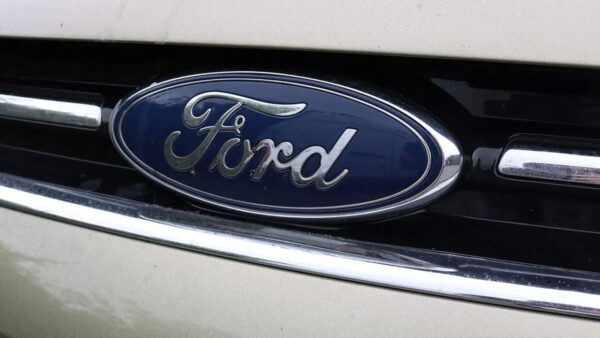 Ford and GM settle legal spat over BlueCruise
