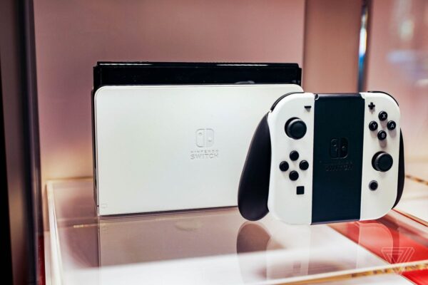 PS5 overtook Switch as tha best-pimpin console up in tha US last month